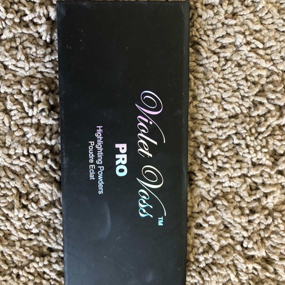 Violet voss highlighting palette